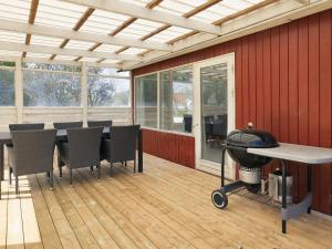 6 person holiday home in Hals-By Traum