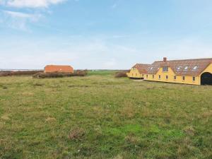 12 person holiday home in Lemvig