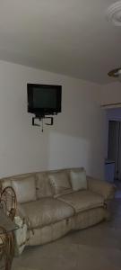 شقة مفروشة للإيجار الشهرى فى شارع الهرم وقريبة لأهرامات الجيزة للأسر الخليجية إيجار بالدولار فقط