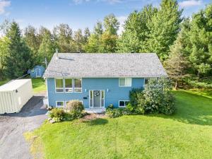 Cozy Countryside Retreat