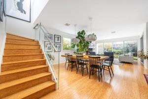 Cullen Stay Calm Connected Convenient