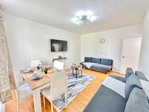 Paddington 2 Bedroom Beautiful Apartment - 4hvězdičkové hotely ve městě Londýn