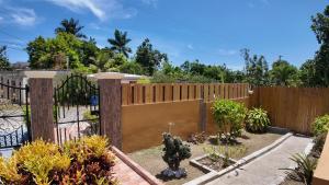 Pinewood Luxury Villa