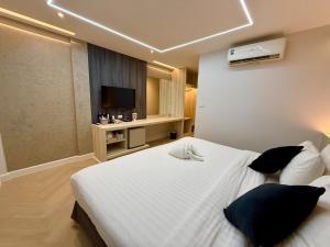 Bed by Tha-Pra SHA Plus