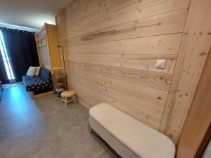 Studio 28m² 4 pers, sauna, pied des pistes - FR-1-516-223