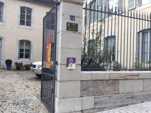 Appartement charmant au cœur de Vesoul avec parking privé - FR-1-583-509