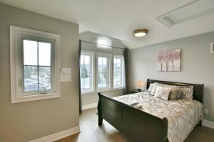 Blue Mountain Village Townhome 4 Bedroom with Shuttle & Pool