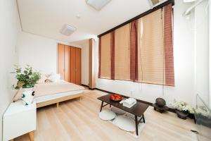 suzuki JP Traditional House Near SensojiTemple