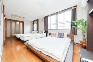 suzuki JP Traditional House Near SensojiTemple