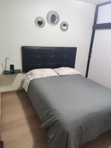 Habitación en apartamento compartido frente a Maiquetía!