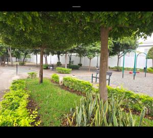 Casa Amplia, Piscina privada, Vía Samborondón, parrilla