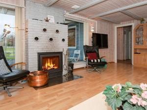 8 person holiday home in Knebel