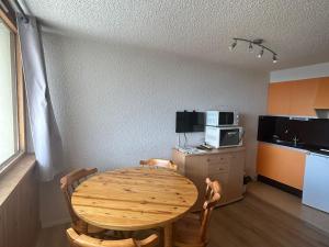 Studio au pied des pistes avec balcon et parking gratuit - FR-1-814-16