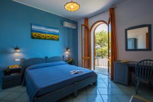 Testa di Monaco Natural Beach