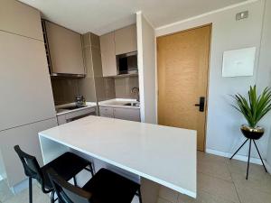 Depto Estudio frente a Mall Plaza Egaña