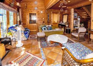 Top Hill woman only accommodation