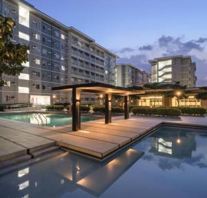 Royce Staycation - Trees Residences Cozy unit with PS4