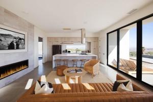 White Casita by Fieldtrip - Modern w Pool Spa