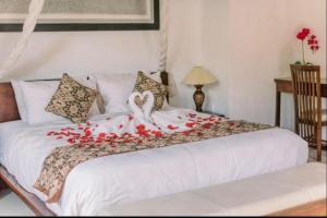 2 Chic 2BR Villas with Private Pools in Ubud Central - Side by Side, Private