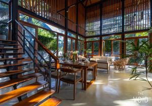The Void 5 Bedroom Luxury Villa for 10 Guests