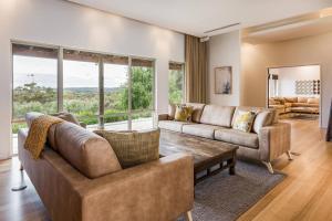 Casa Marni - Luxe Pool Escape with Breathtaking View