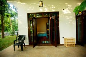 Blue Heaven Hiriketiya