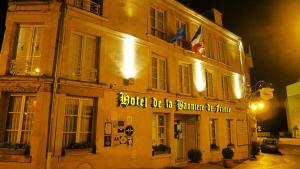 Hotels Hotel De La Banniere De France : photos des chambres