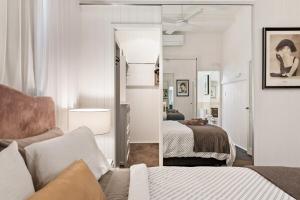 Luxe Inner-City Home with City Views - Teneriffe