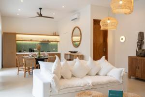 Brand New Villa Dua Bulan at Bingin Sentosa