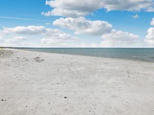 8 person holiday home in Ålbæk-By Traum