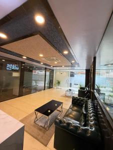 FLORA SUITES