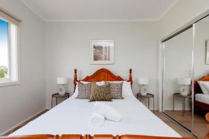 3 bedroom Townhouse next to River East Melbourne