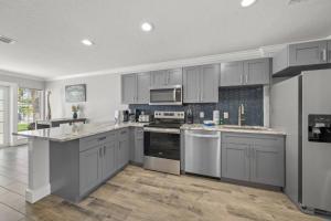 Minorga Sand Dollar on the Key