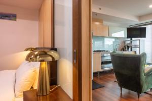 Sleek CBD Getaway Near Southern Cross Station