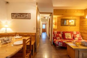 Cimes 2 #21 - 6 guests - Ski in - Ski out