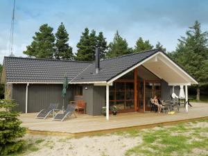 8 person holiday home in Blåvand