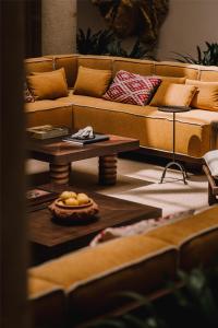 Palacio De Godoy Caceres, Curio Collection By Hilton