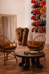 Palacio De Godoy Caceres, Curio Collection By Hilton