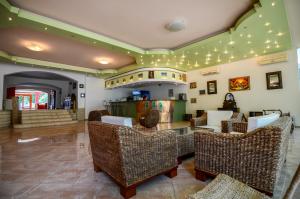 COMPLEX MAJESTIC JUPITERinclusive