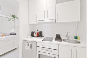 Near Eiffel Tower Luxurious 1 Bedroom Apartment with Free Netflix