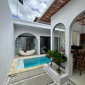 Maithala Villa & Living