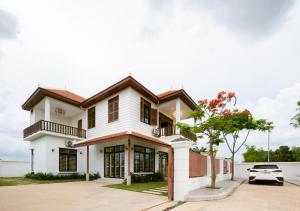 Soriya Villa by Amatak