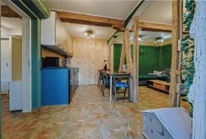 Hide Hub Guest Apart