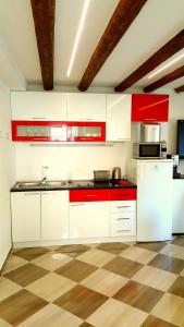Karmens Apartment One