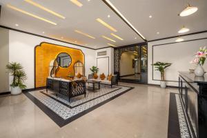 Grand Fusion Point Hotel