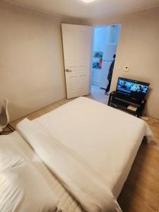 DDP Families & Friends House