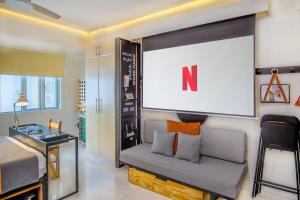 Relaxing Apt Bgc Business Ready with 84inch Cinema - Appartamenti, Manila