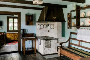 Starodawna Chata - Baba