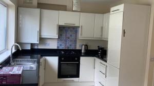 3 Bedroom Home, Walk to Town