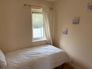 3 Bedroom Home, Walk to Town